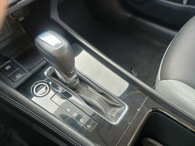 2021 Nissan Kicks SR Xtronic CVT