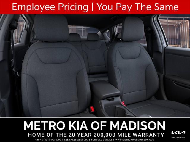 2026 Kia K4 LXS