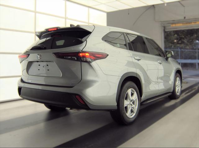 Used 2024 Toyota Highlander LE For Sale in Olive Branch, MS