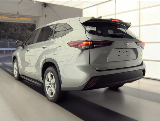 Used 2024 Toyota Highlander LE For Sale in Millington, TN