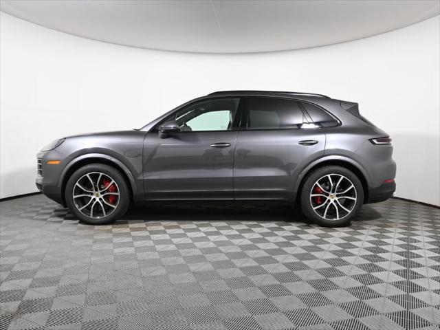 2024 Porsche Cayenne S