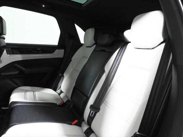 2024 Porsche Cayenne S