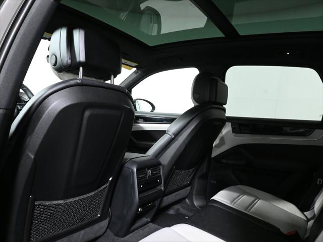 2024 Porsche Cayenne S