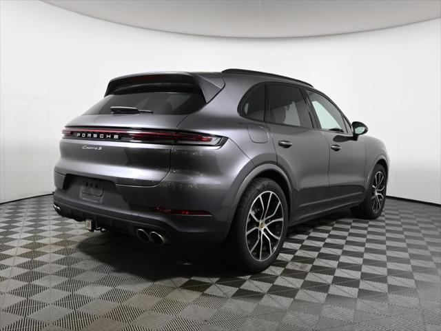 2024 Porsche Cayenne S