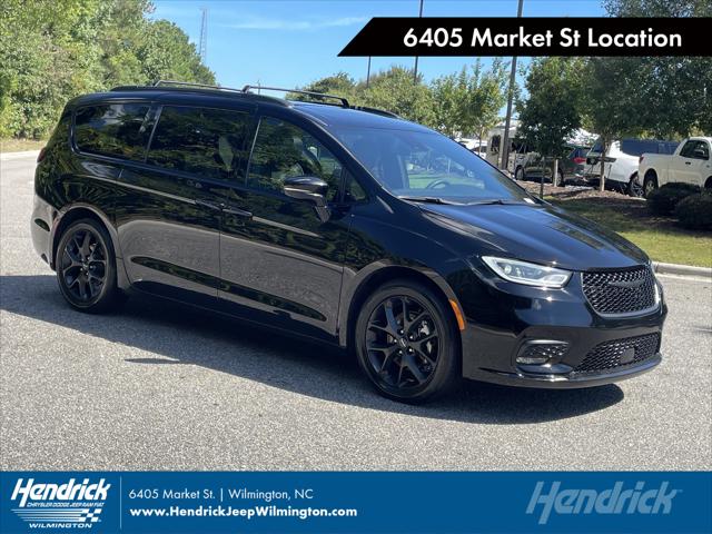 2025 Chrysler Pacifica Limited for sale in Wilmington, NC