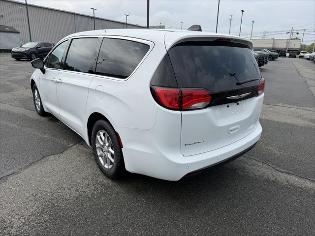 2027 Chrysler Pacifica LX