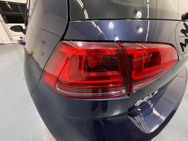2017 Volkswagen Golf TSI Wolfsburg Edition 4-Door