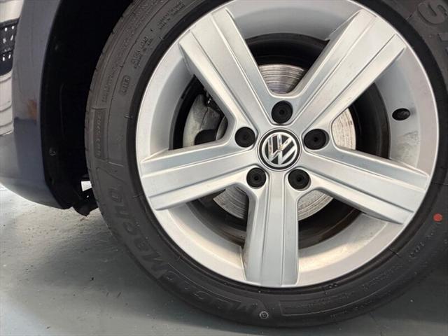 2017 Volkswagen Golf TSI Wolfsburg Edition 4-Door