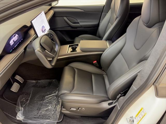2023 Tesla Model X Base