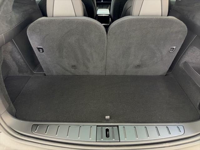 2023 Tesla Model X Base