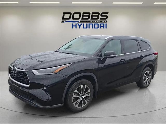 2021 Toyota Highlander XLE for sale near Columbus, OH
