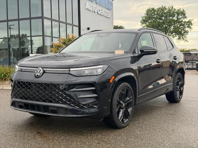 2025 Volkswagen Tiguan 2.0T SE R-Line Black for sale in Canton, OH