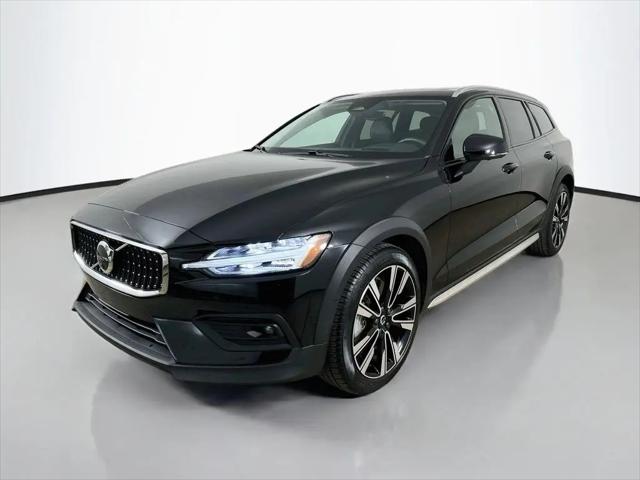 2025 Volvo V60 Cross Country for sale near Dublin, OH