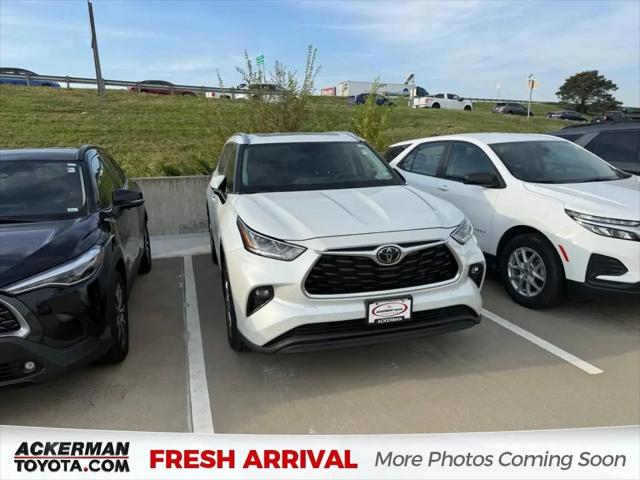 2023 Toyota Highlander Limited for sale in St Louis, MO