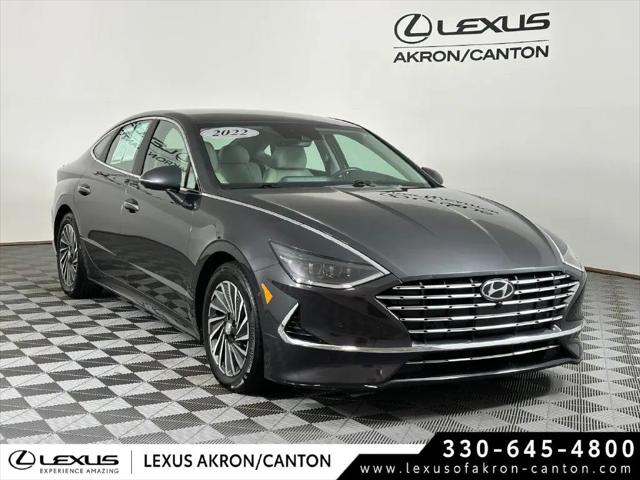 2022 Hyundai Sonata Hybrid Limited for sale in Akron, OH