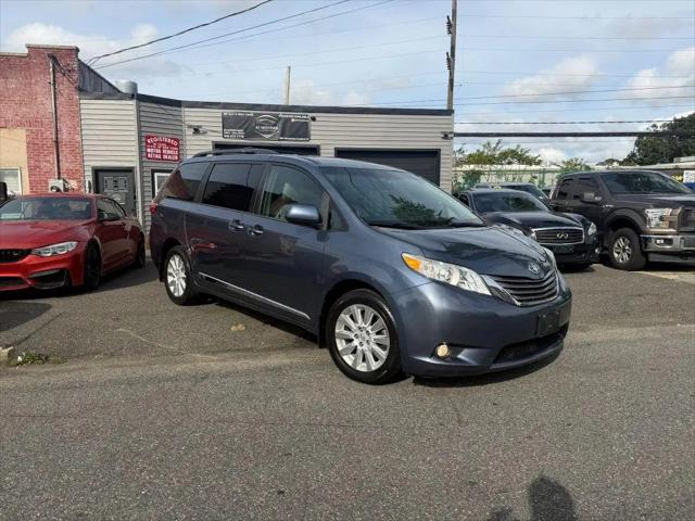 2015 Toyota Sienna XLE 7 Passenger for sale in West Hempstead, NY