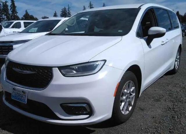 2023 Chrysler Pacifica Touring L for sale in Eugene, OR