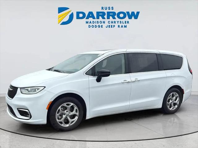 2024 Chrysler Pacifica Limited for sale in Madison, WI