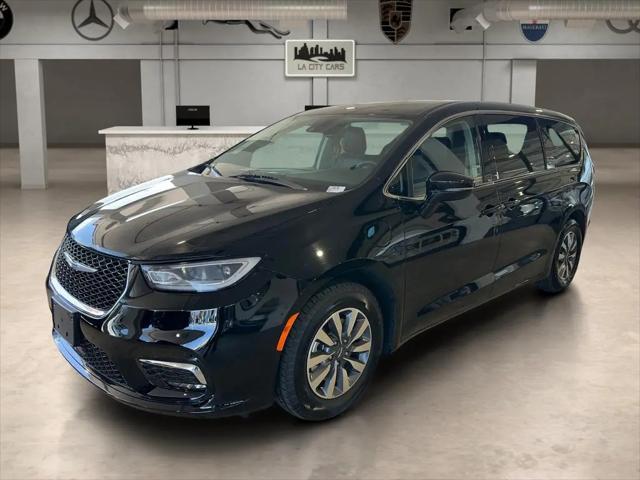2024 Chrysler Pacifica Hybrid Select for sale in Inglewood, CA