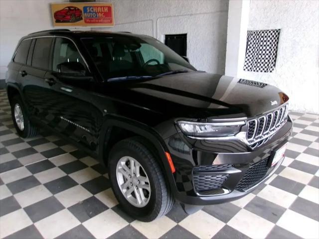 2025 Jeep Grand Cherokee Laredo 4x4 for sale in Albion, NE