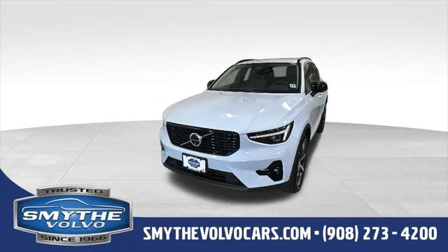 2026 Volvo XC40 Plus, B5 AWD Gas mild hybrid, Dark for sale in SUMMIT, NJ