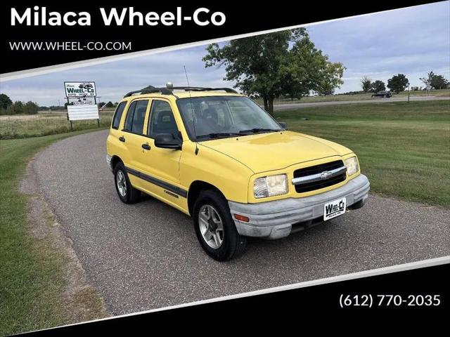 2002 Chevrolet Tracker Hard Top Base for sale in Milaca, MN