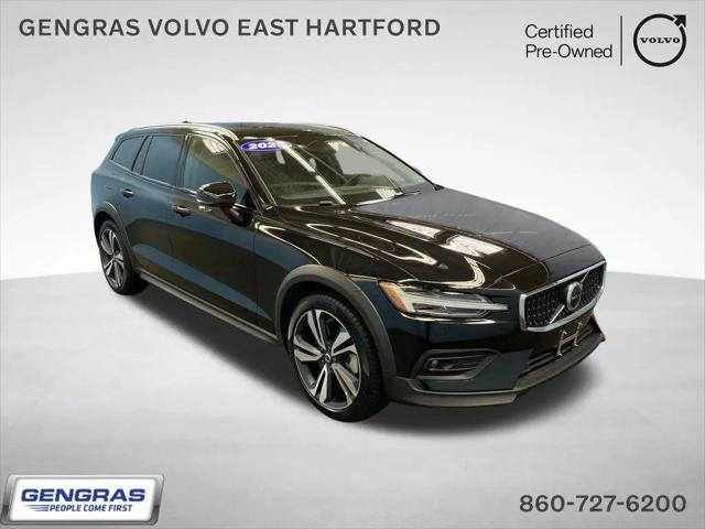 2025 Volvo V60 Cross Country Plus, B5 AWD Gas mild hybrid for sale in East Hartford, CT