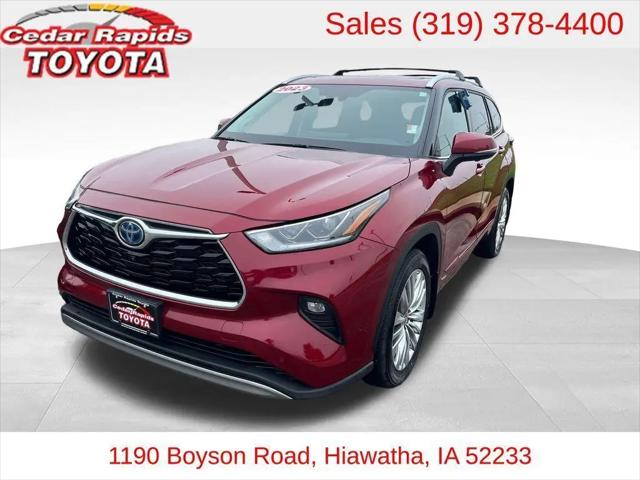 2023 Toyota Highlander Hybrid Platinum for sale in Hiawatha, IA
