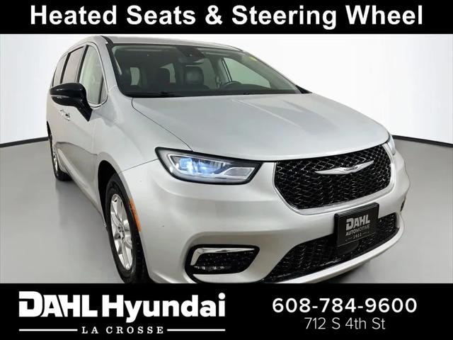 2024 Chrysler Pacifica Touring L for sale in La Crosse, WI