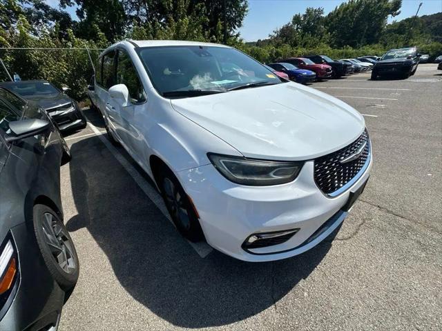 2022 Chrysler Pacifica Hybrid Touring L for sale in Trussville, AL