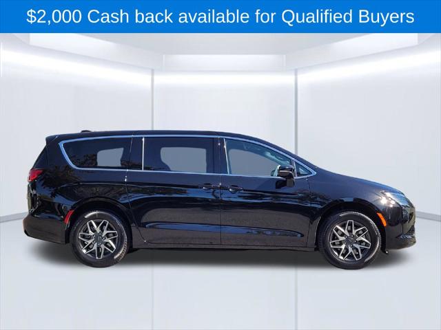2027 Chrysler Pacifica Limited AWD