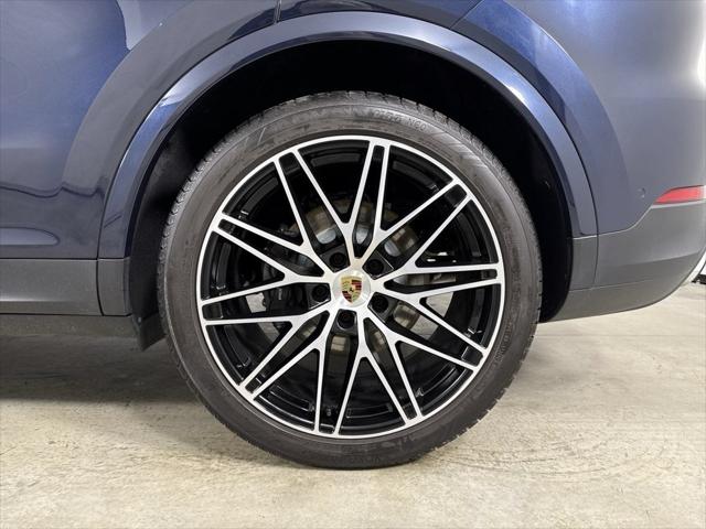 2024 Porsche Cayenne Unknown