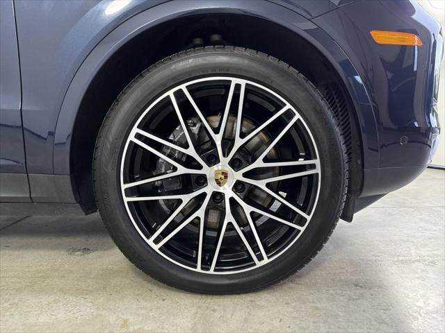 2024 Porsche Cayenne Unknown