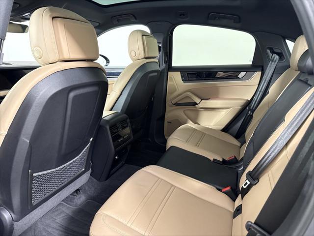 2024 Porsche Cayenne Unknown