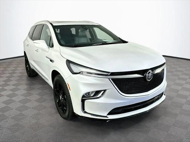 2024 Buick Enclave Essence FWD for sale in Perrysburg, OH