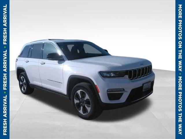 2024 Jeep Grand Cherokee Base for sale in Cedar Rapids, IA