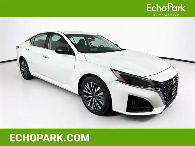 2025 Nissan Altima SV FWD for sale in Chesterfield, MO