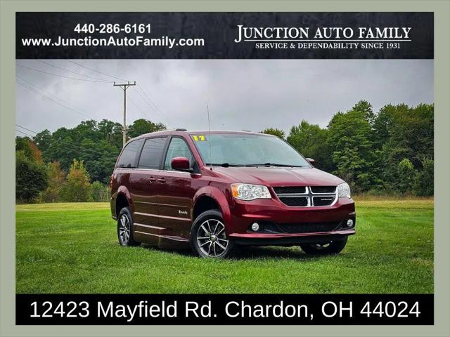 2017 Dodge Grand Caravan SXT for sale in Chardon, OH