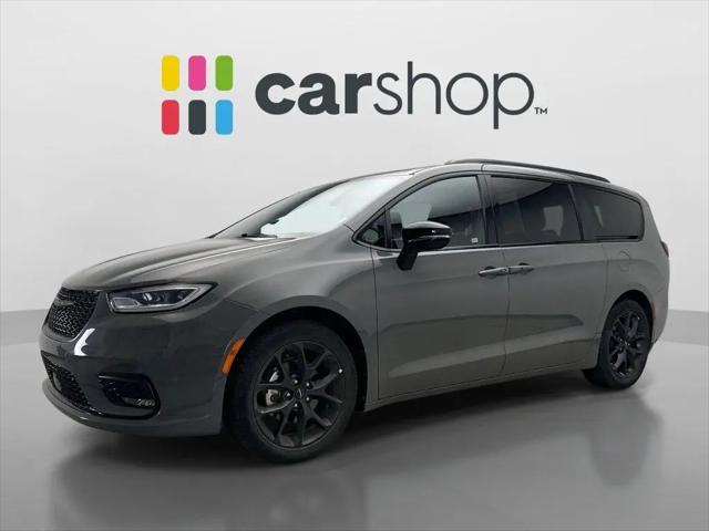 2025 Chrysler Pacifica Limited for sale in Chester Springs, PA
