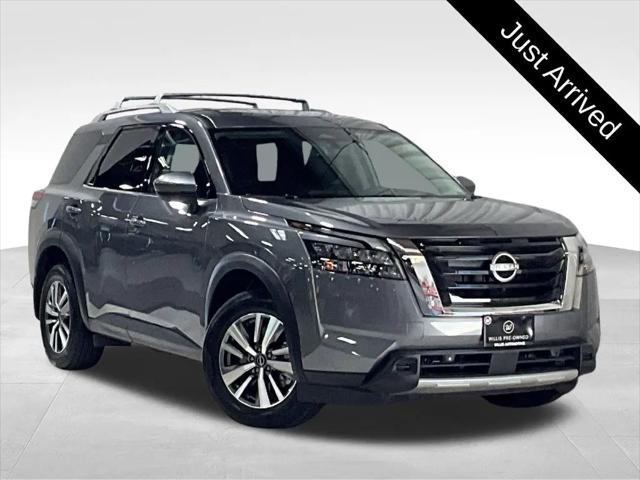 2025 Nissan Pathfinder SL 4WD for sale in Des Moines, IA