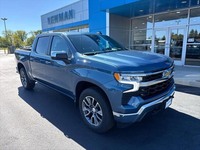 2024 Chevrolet Silverado 1500 4WD Crew Cab Short Bed LT with 2FL for sale in Cedarburg, WI