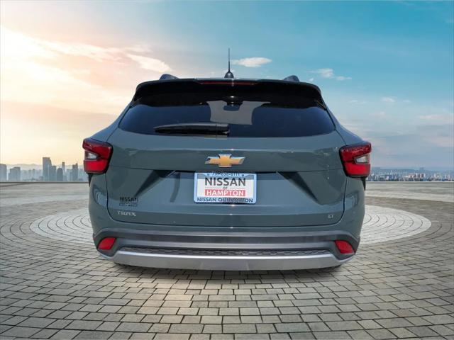 2025 Chevrolet Trax FWD LT