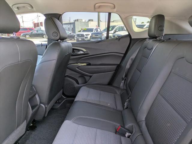 2025 Chevrolet Trax FWD LT