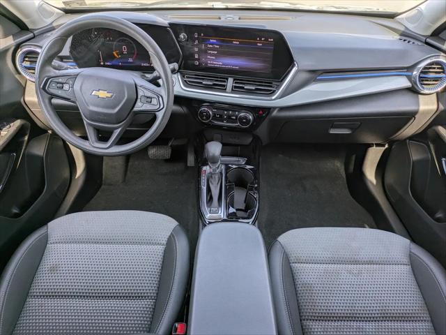 2025 Chevrolet Trax FWD LT