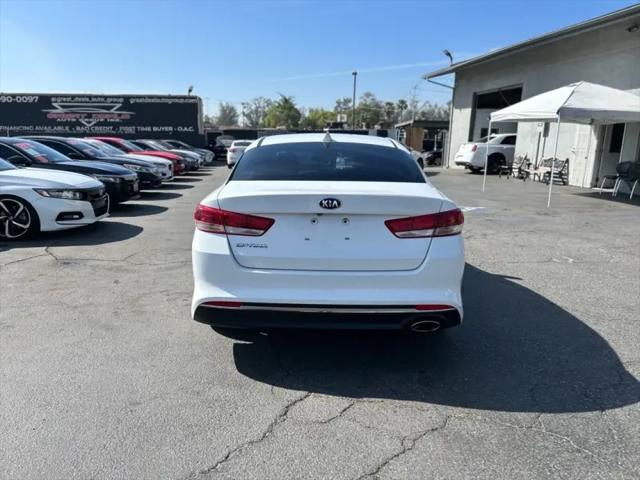 2016 Kia Optima LX