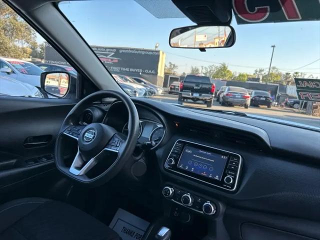 2021 Nissan Kicks S Xtronic CVT