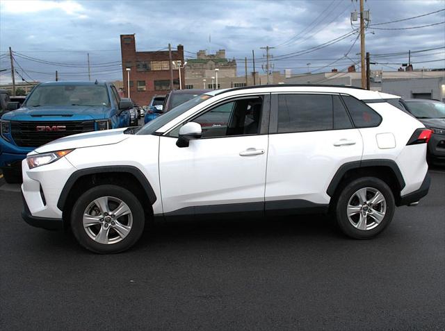 2021 Toyota RAV4 XLE 2021 Toyota RAV4 XLE