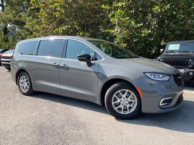 2025 Chrysler Pacifica Select for sale in Middlesboro, KY