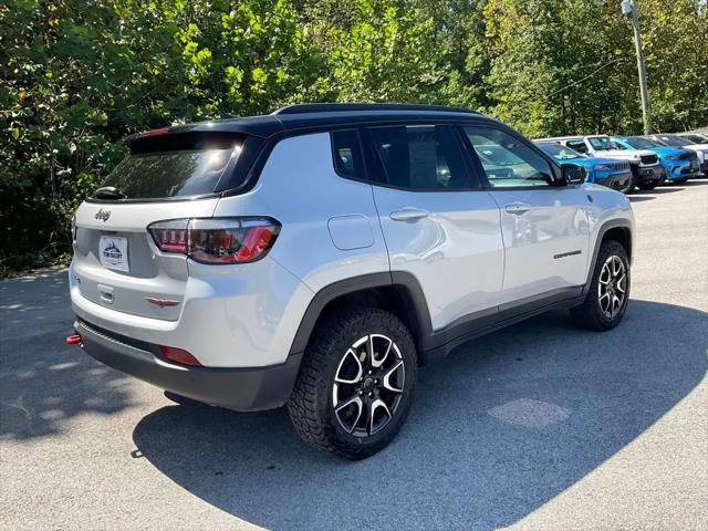 2025 Jeep Compass Trailhawk 4x4