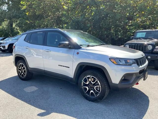 2025 Jeep Compass Trailhawk 4x4